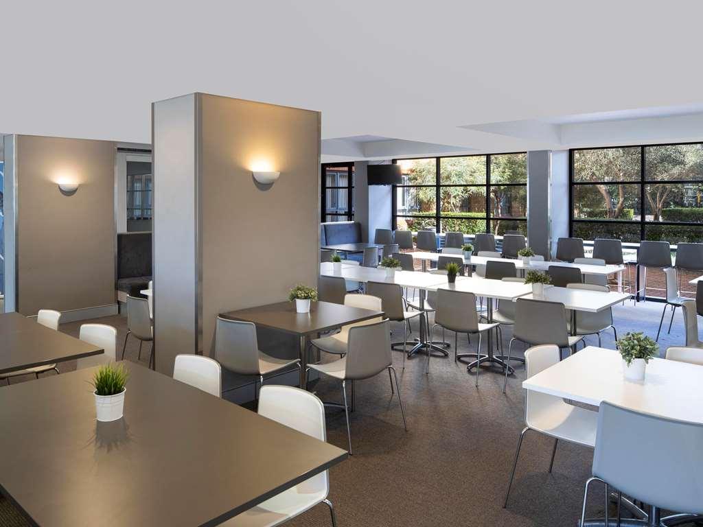 Mercure Sydney Manly Warringah Restaurant photo